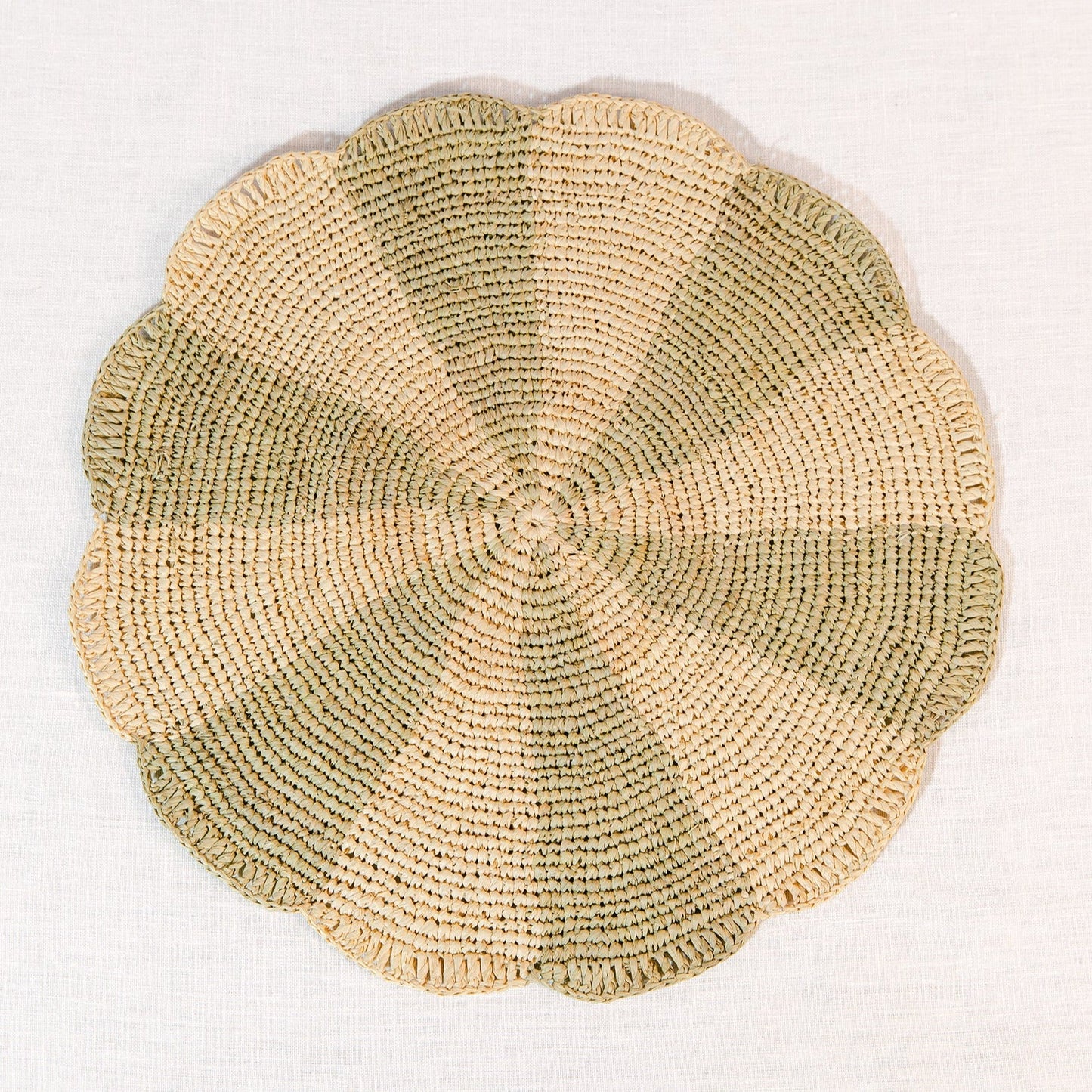 Pinwheel Olive Placemat | Raffia tabletop