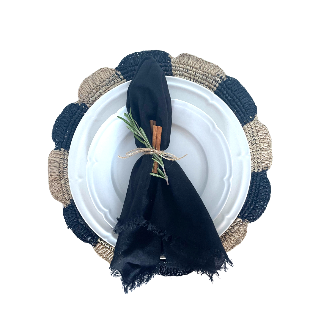 Paris Placemat | Woven raffia tabletop