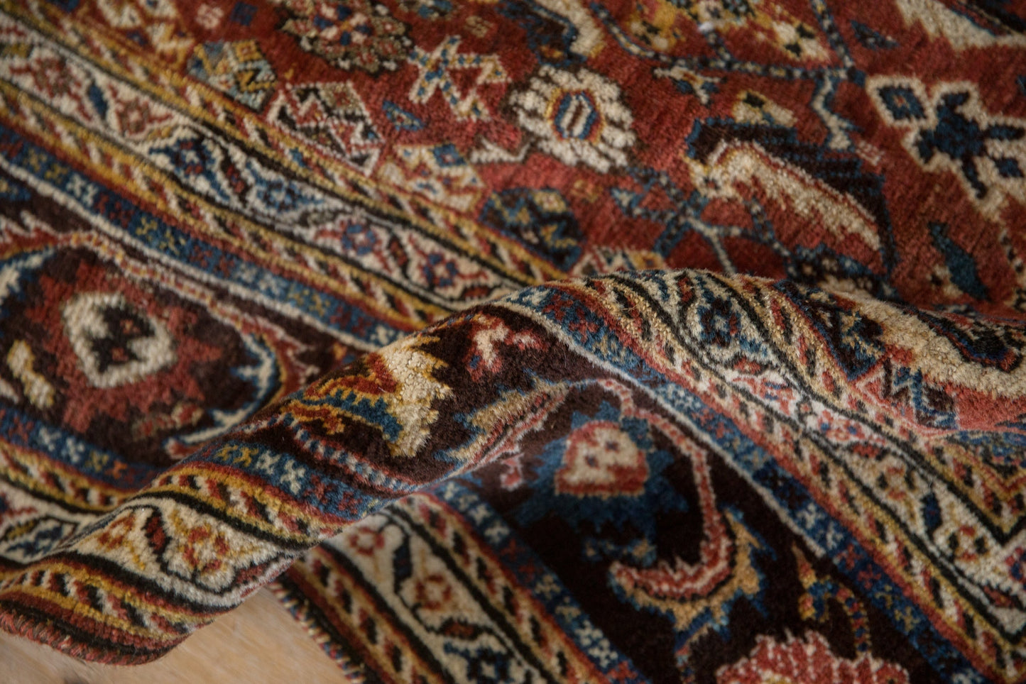 4.5x7.5 Antique Fine Qashqai Rug