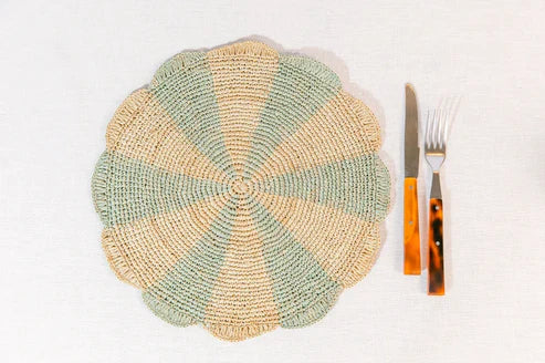 Pinwheel Blue Placemat | Raffia tabletop