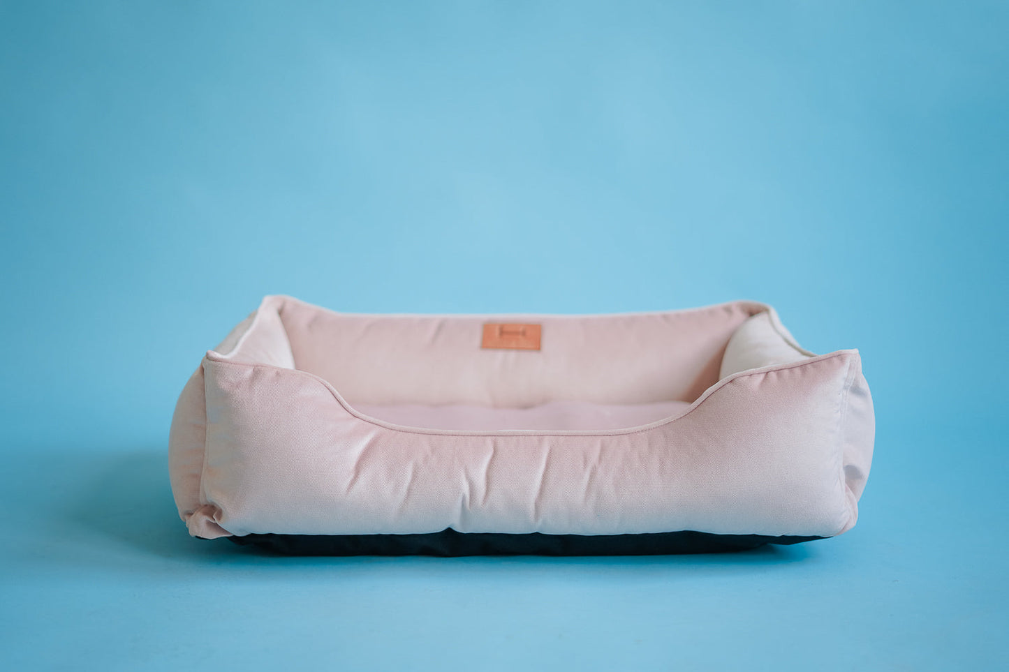 Dreamer Velvet Cat Bed