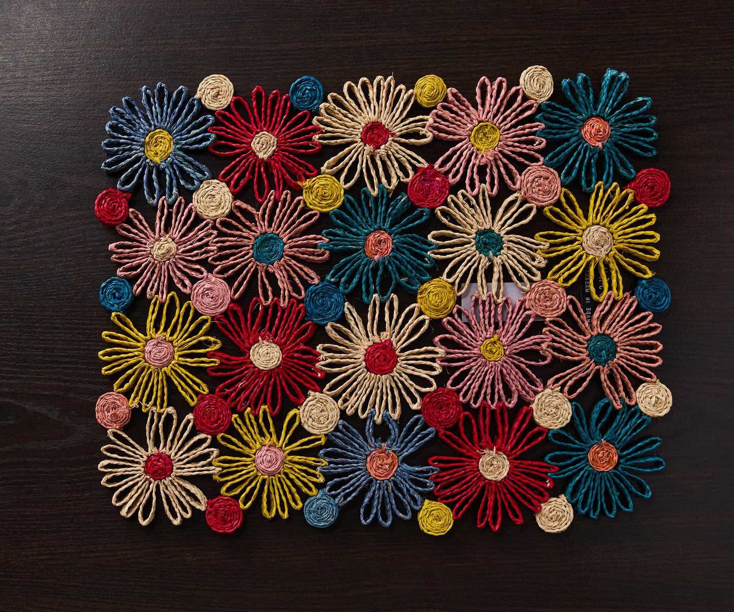 Fleur Raffia placemat | Multicolor Flowers woven tabletop