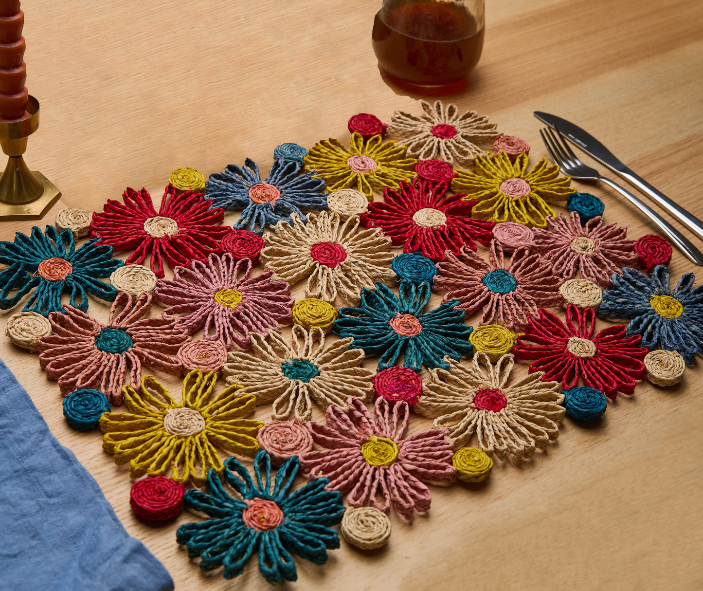 Fleur Raffia placemat | Multicolor Flowers woven tabletop