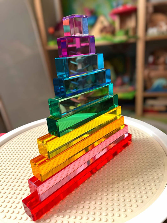 10-Piece Crystal Clear Pyramid Lucite Blocks