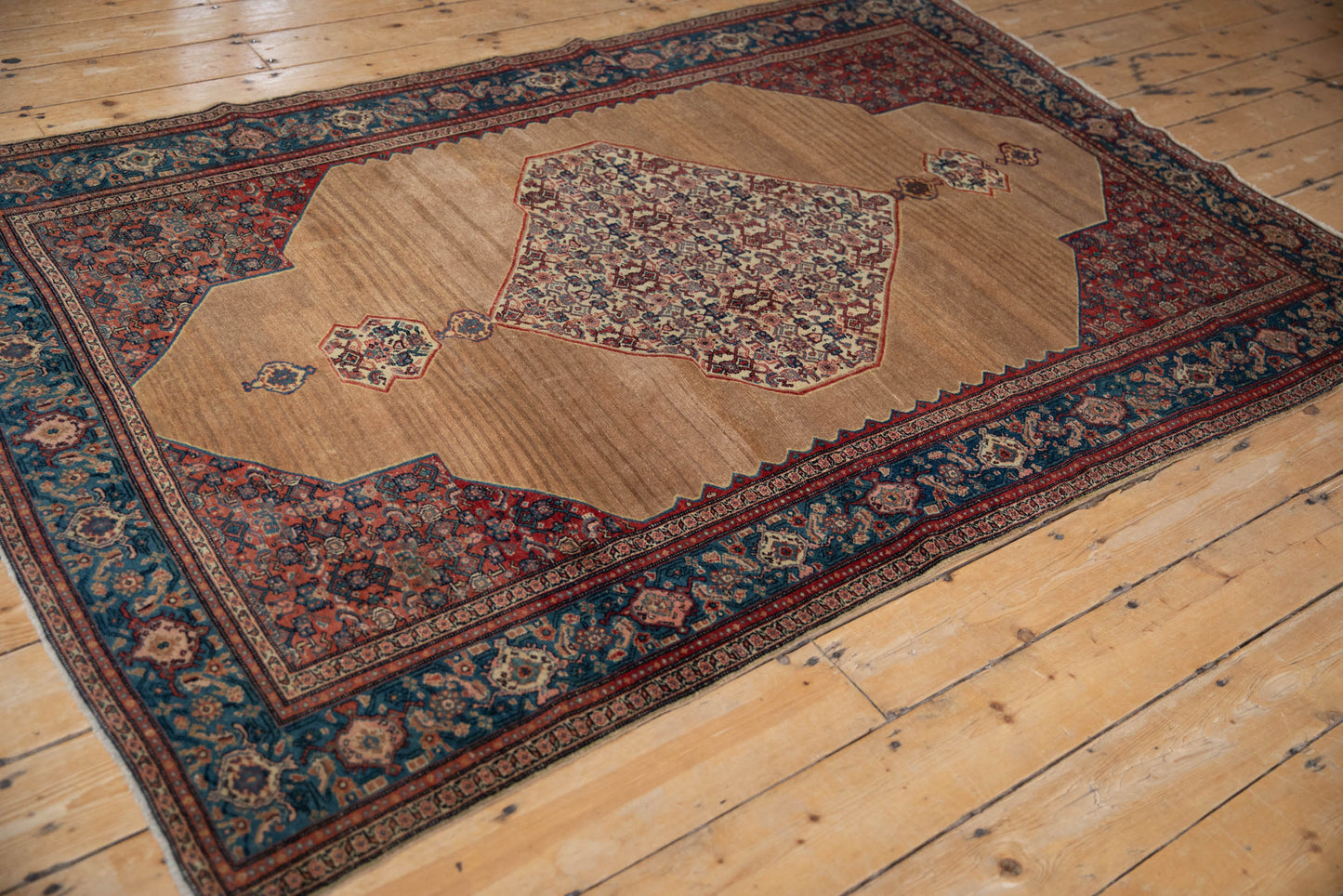5x7.5 Antique Fine Senneh Rug