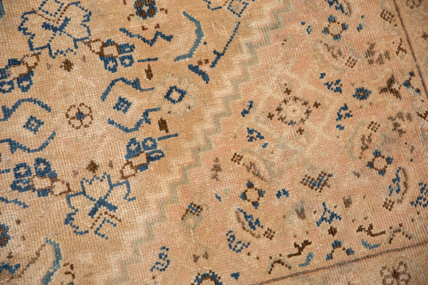 10.5x14 Vintage Mahal Carpet