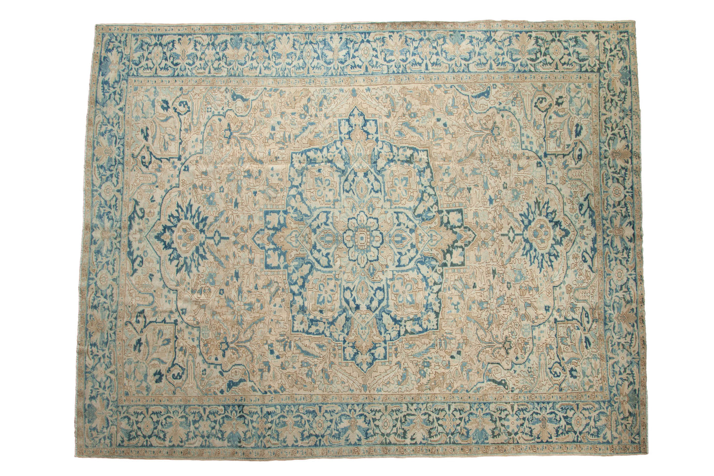 9.5x12.5 Vintage Distressed Heriz Carpet