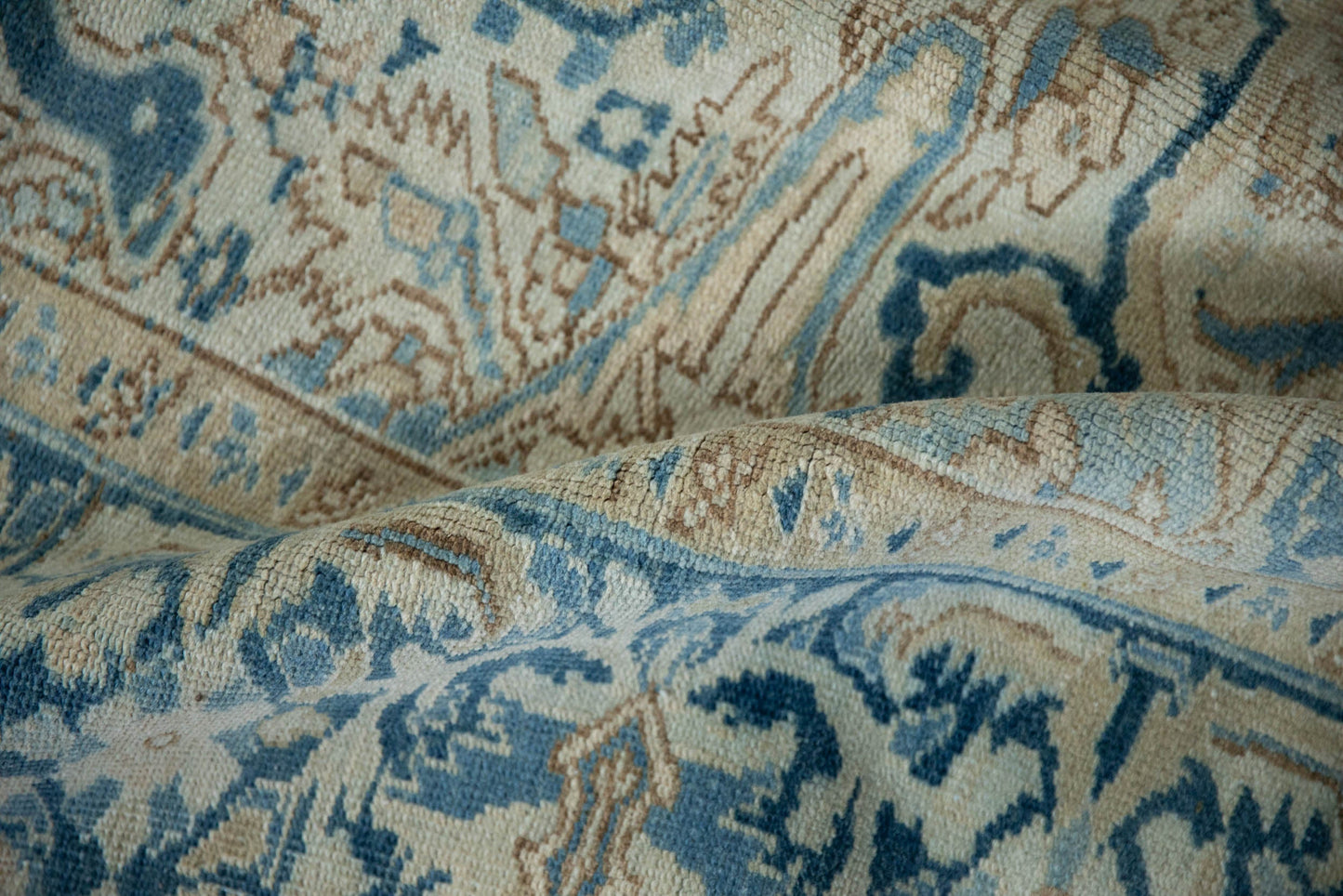 9.5x12.5 Vintage Distressed Heriz Carpet