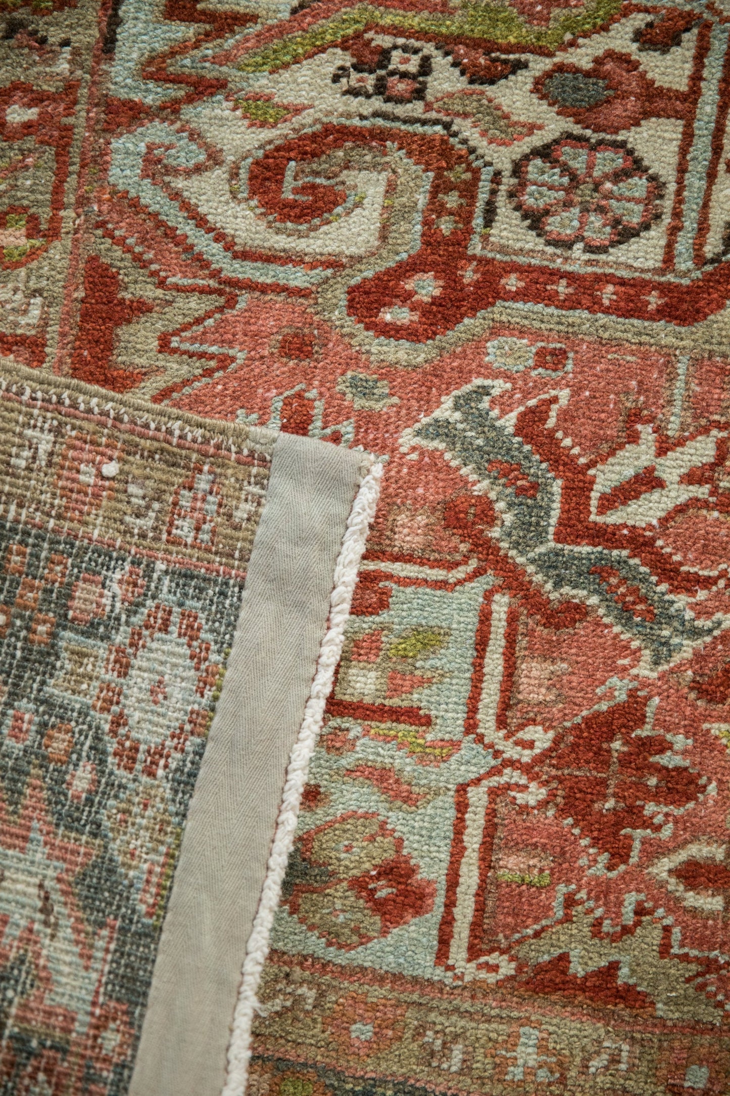 8x10.5 Vintage Distressed Heriz Carpet