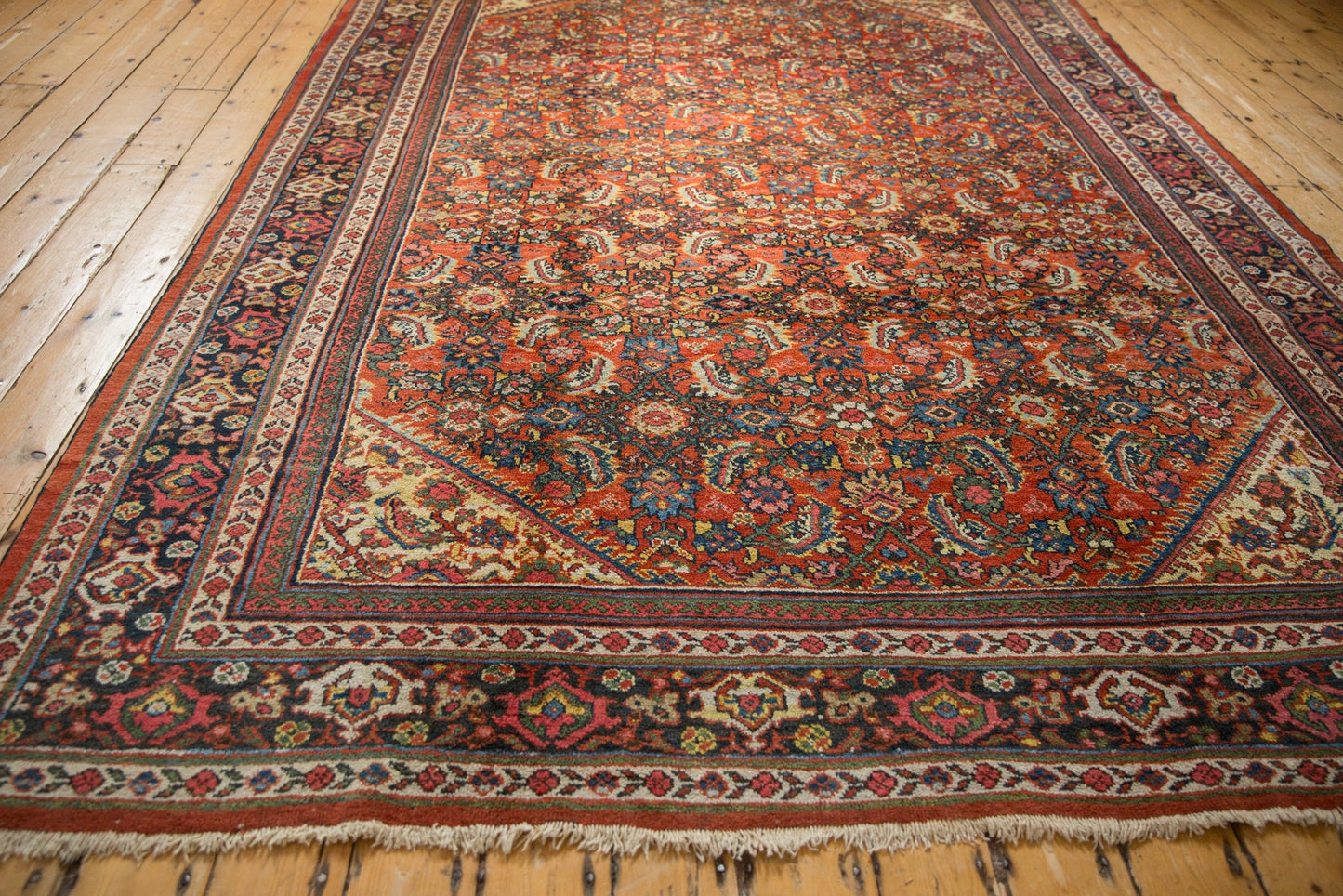 8x10.5 Vintage Mahal Carpet