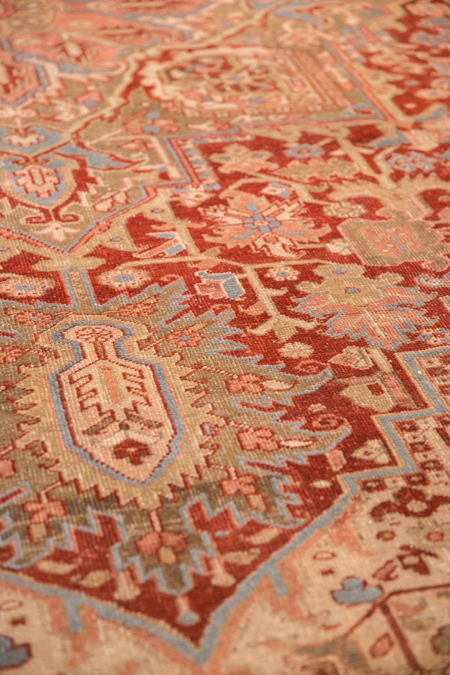 9.5x13 Vintage Distressed Heriz Carpet