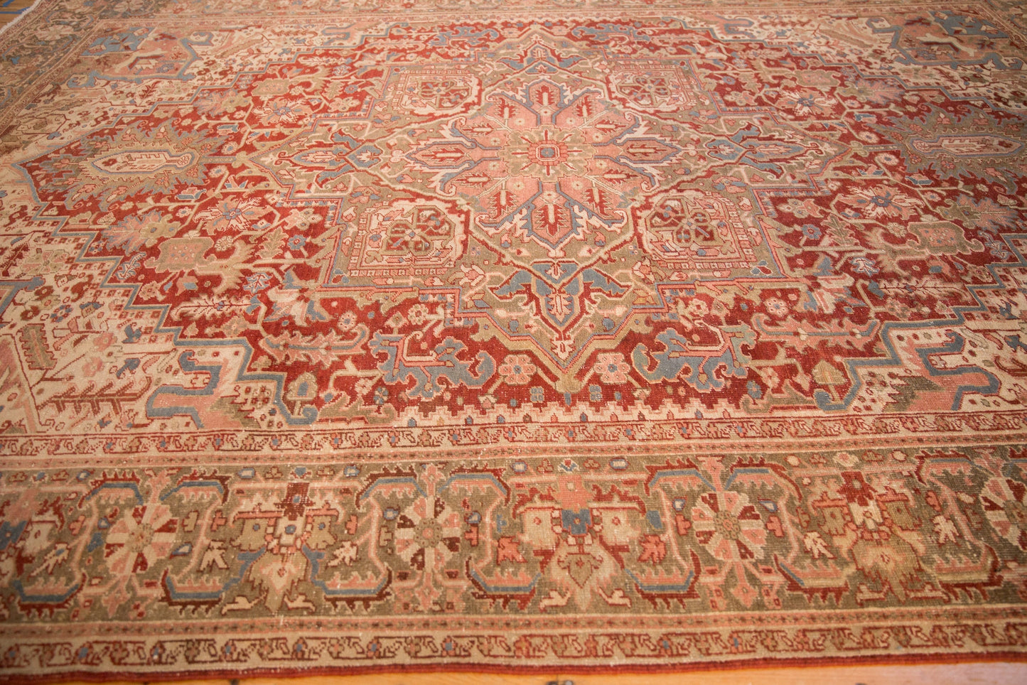 9.5x13 Vintage Distressed Heriz Carpet