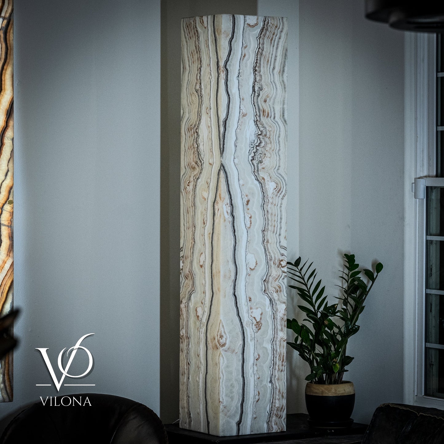Sahara Onyx Floor Lamp | Large