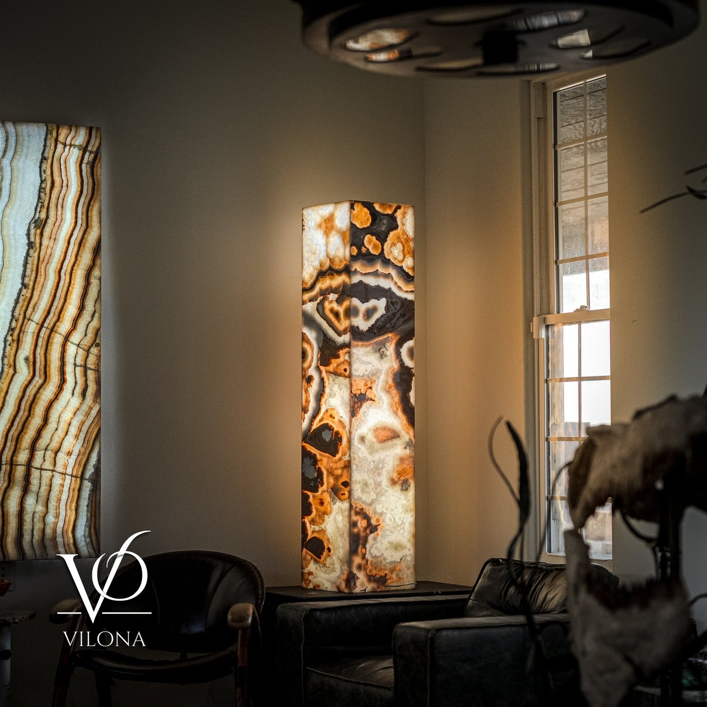 Sahara Onyx Floor Lamp Exotic Polished | Medium