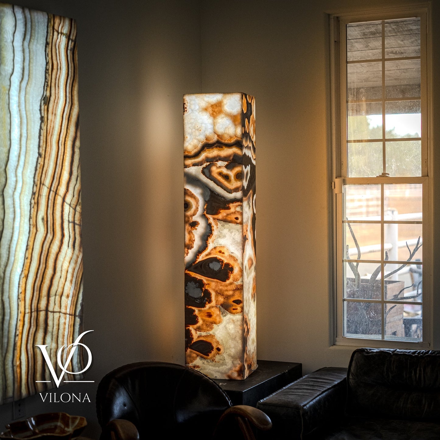 Sahara Onyx Floor Lamp Exotic Polished | Medium