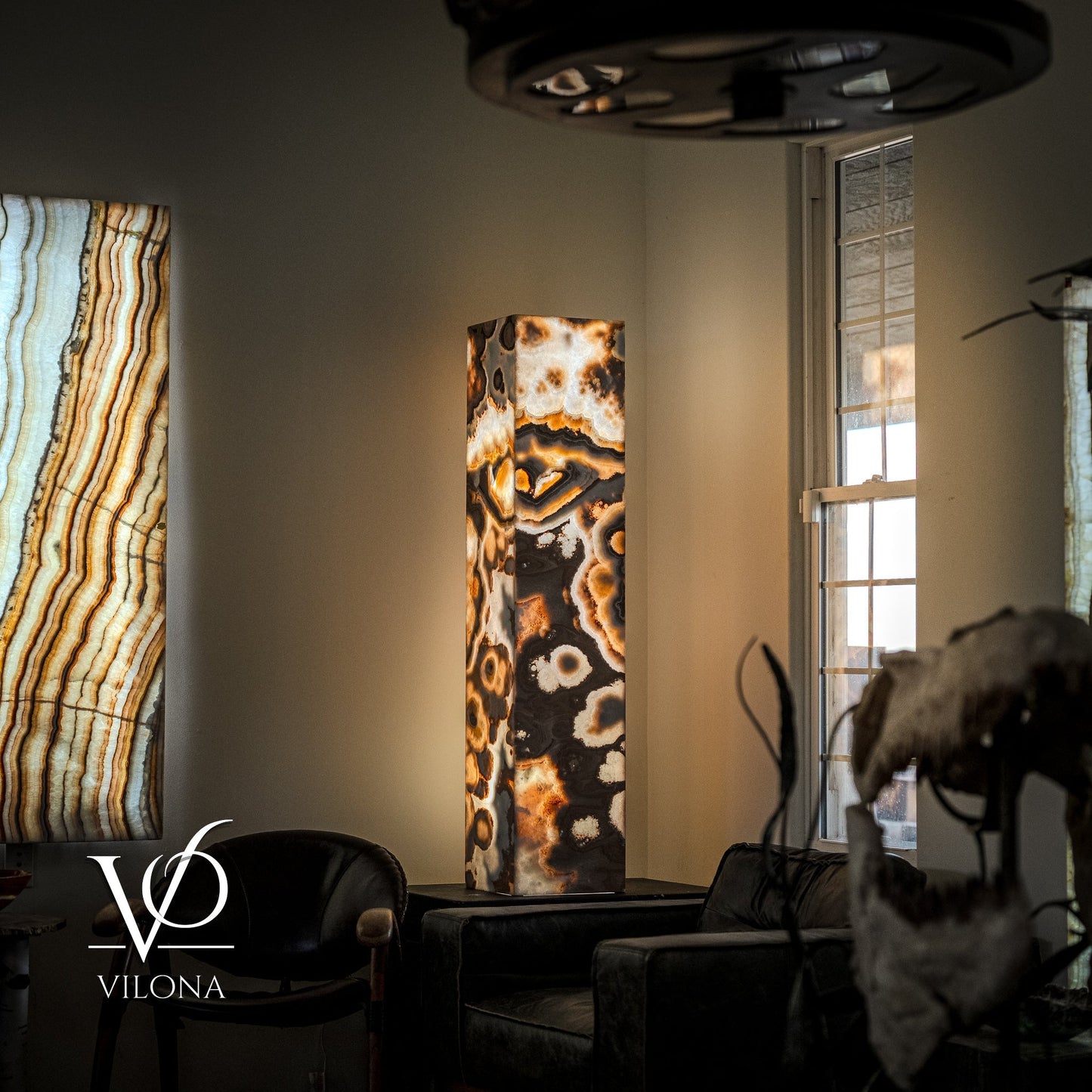 Sahara Onyx Floor Lamp Exotic Polished | Medium
